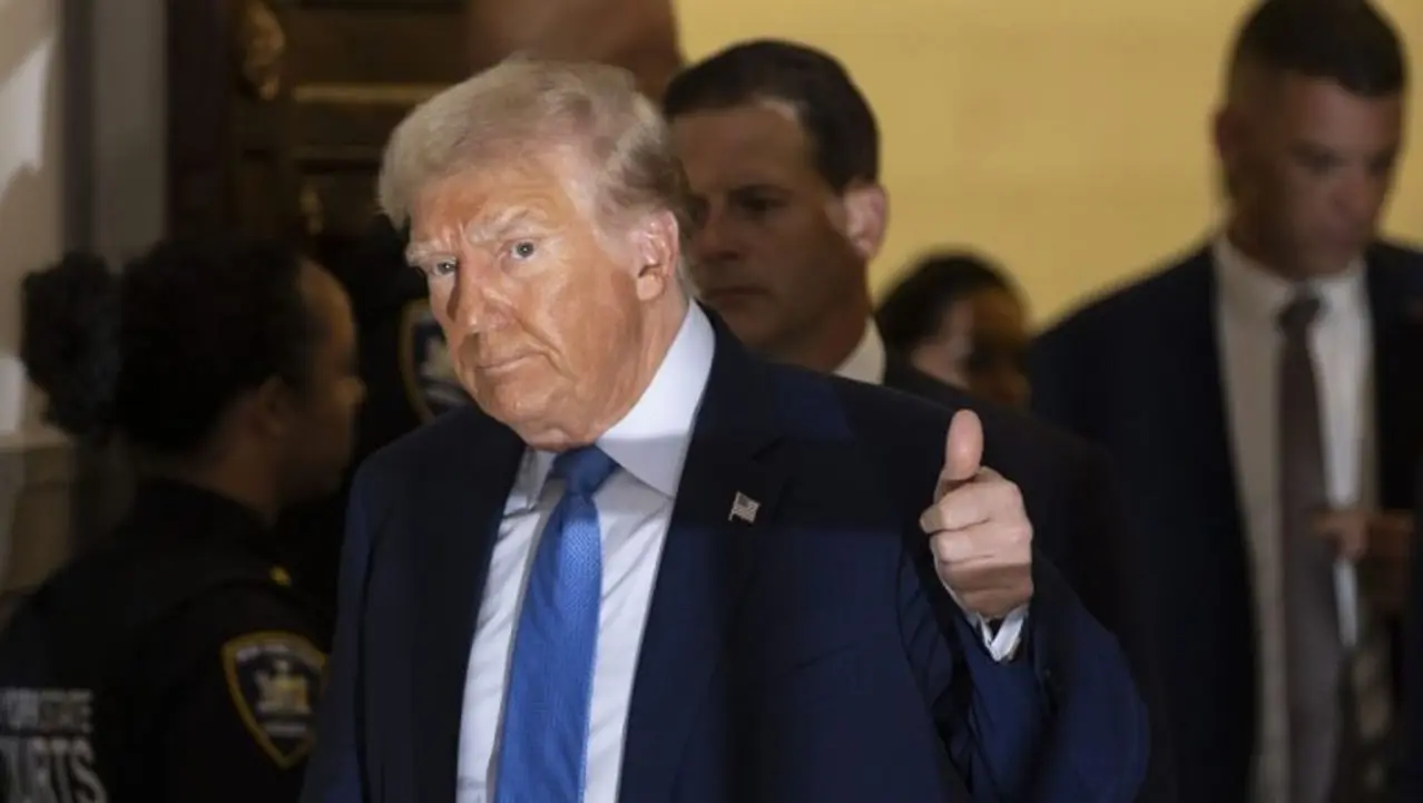 Polémico mensaje navideño de Donald Trump: «¡Feliz Navidad a todos, incluso a la escoria de la izquierda radical!»