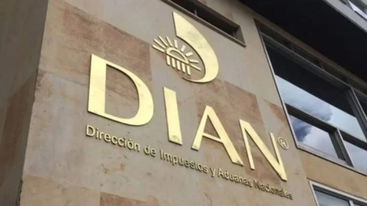 ¡Alerta en la DIAN! Investigan posible hackeo masivo y robo de datos de contribuyentes