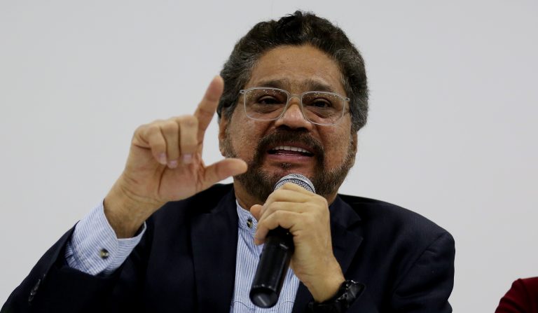 Fin del «santuario» en Venezuela: «Iván Márquez» y «Pablito» habrían iniciado éxodo «silencioso» hacia Colombia