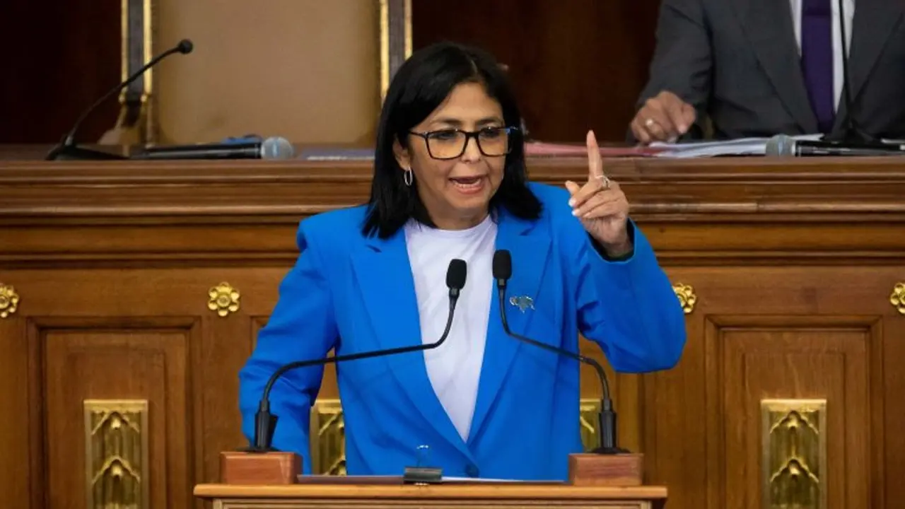 TSJ de Venezuela ordena a Delcy Rodríguez asumir como presidenta encargada tras «ausencia» de Maduro