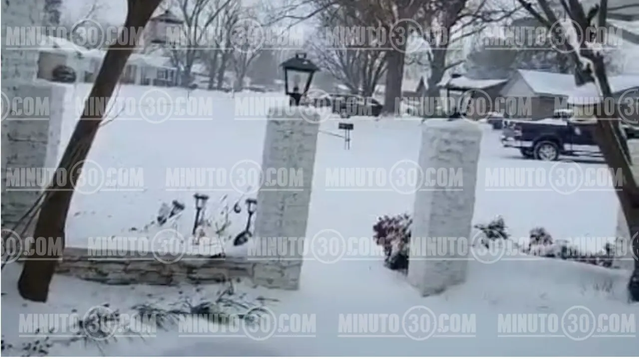 Y uno abre la puerta y se ve así: Tulsa a -15 grados C por frente frio que afecta a Estados Unidos