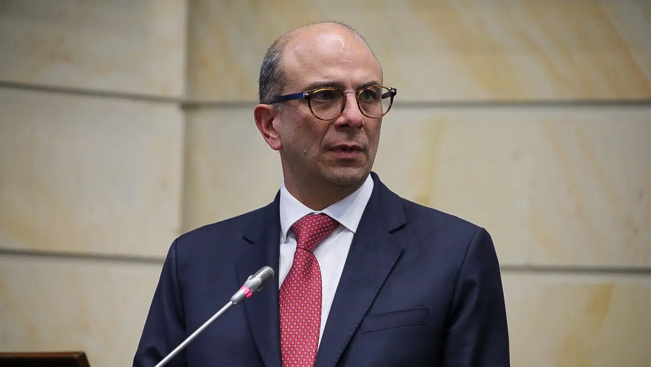 ¡Freno a la emergencia Económica! Magistrado Carlos Camargo radica ponencia para suspender el decreto del Gobierno Petro