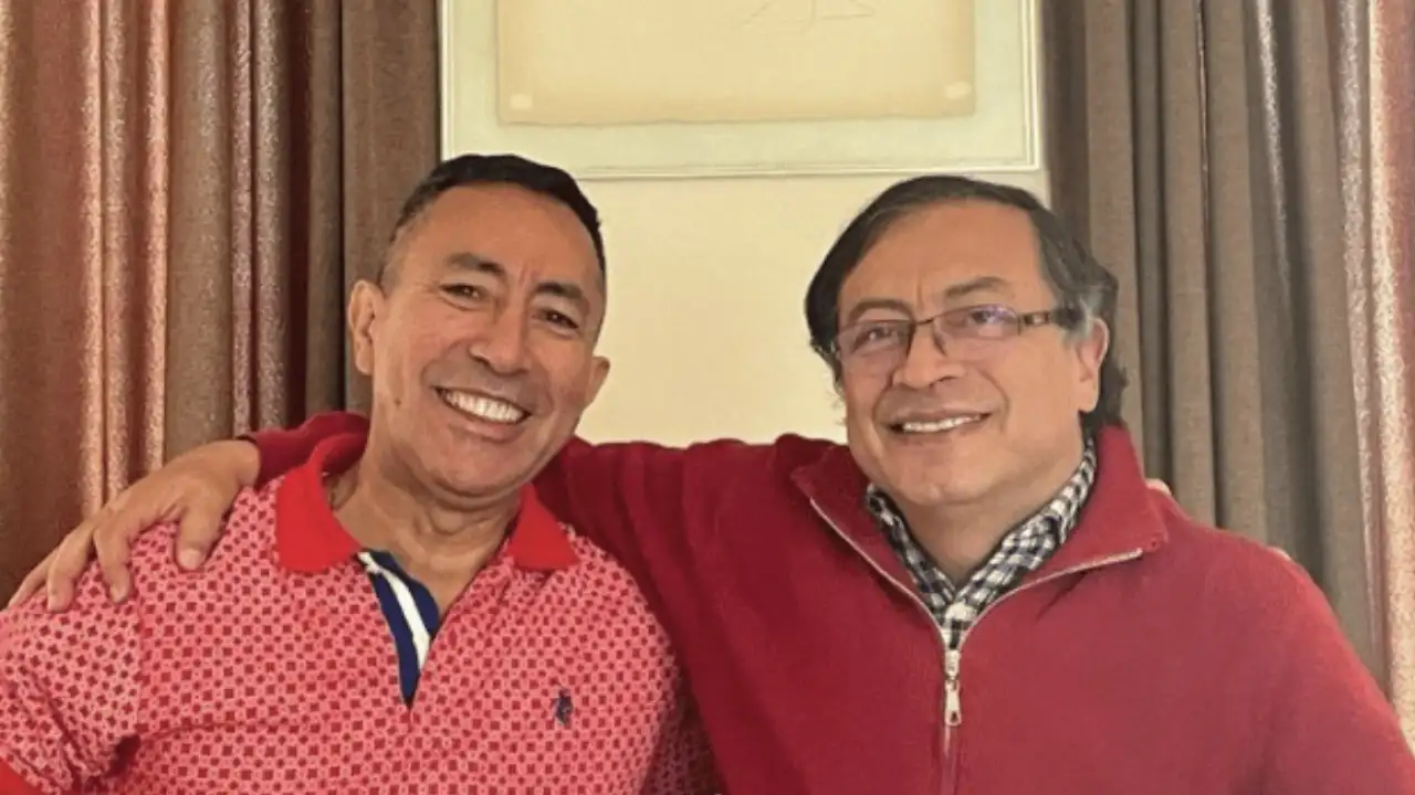 Fiscalía imputará cargos contra Ricardo Roa por violación de topes durante la campaña Petro