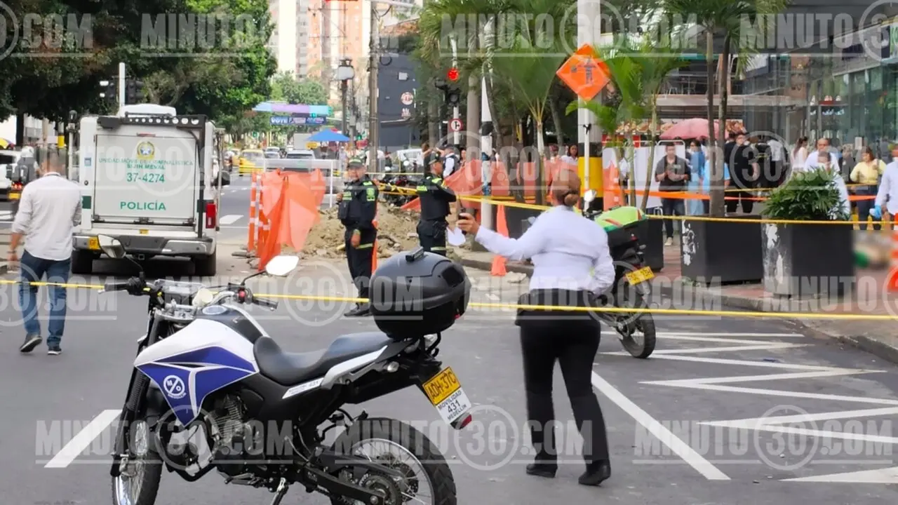La extraña muerte de un gringo en un centro comercial de El Poblado ¿se cayó?