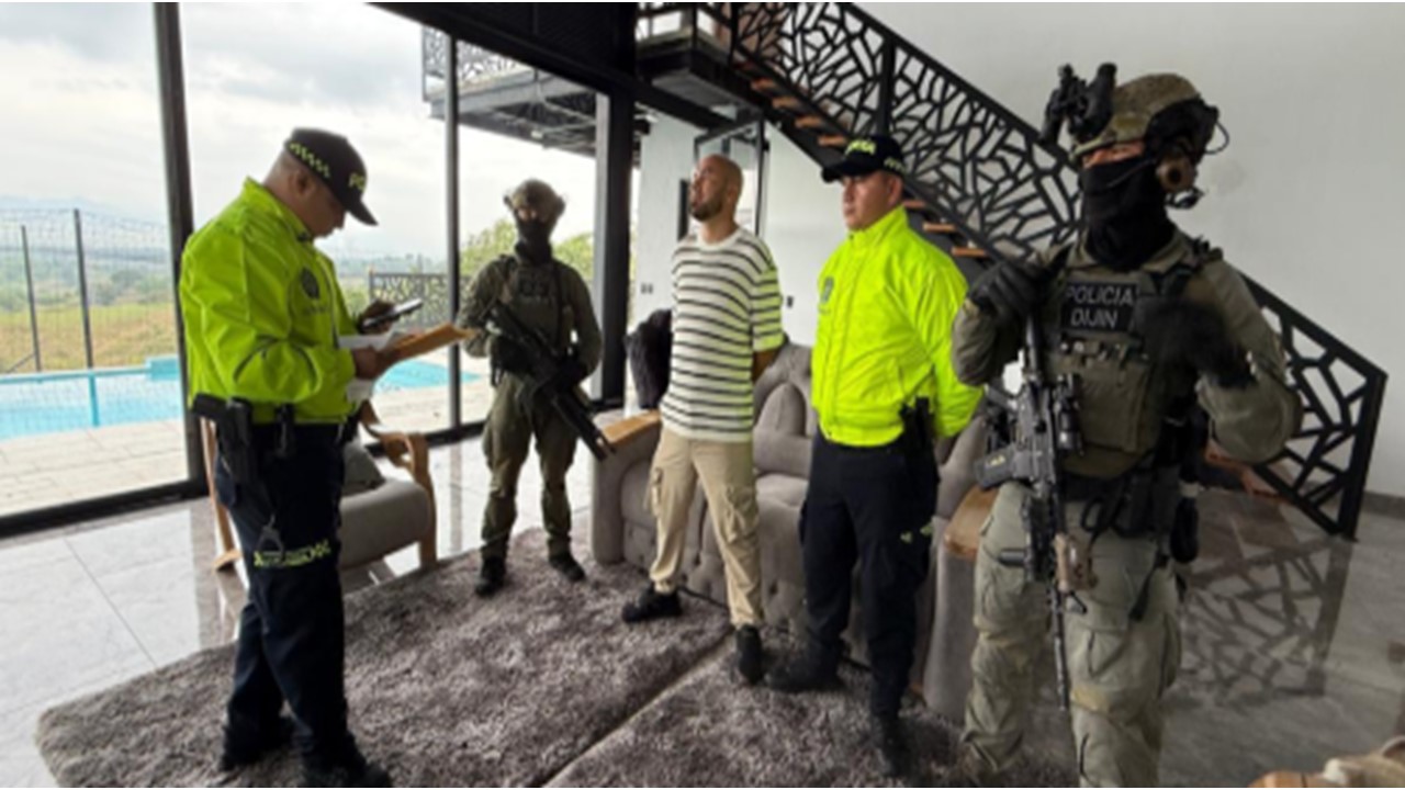 Capturan en lujoso condominio de Cerritos, en Pereira, a alias ‘Cakín’, cabecilla de Los Flacos