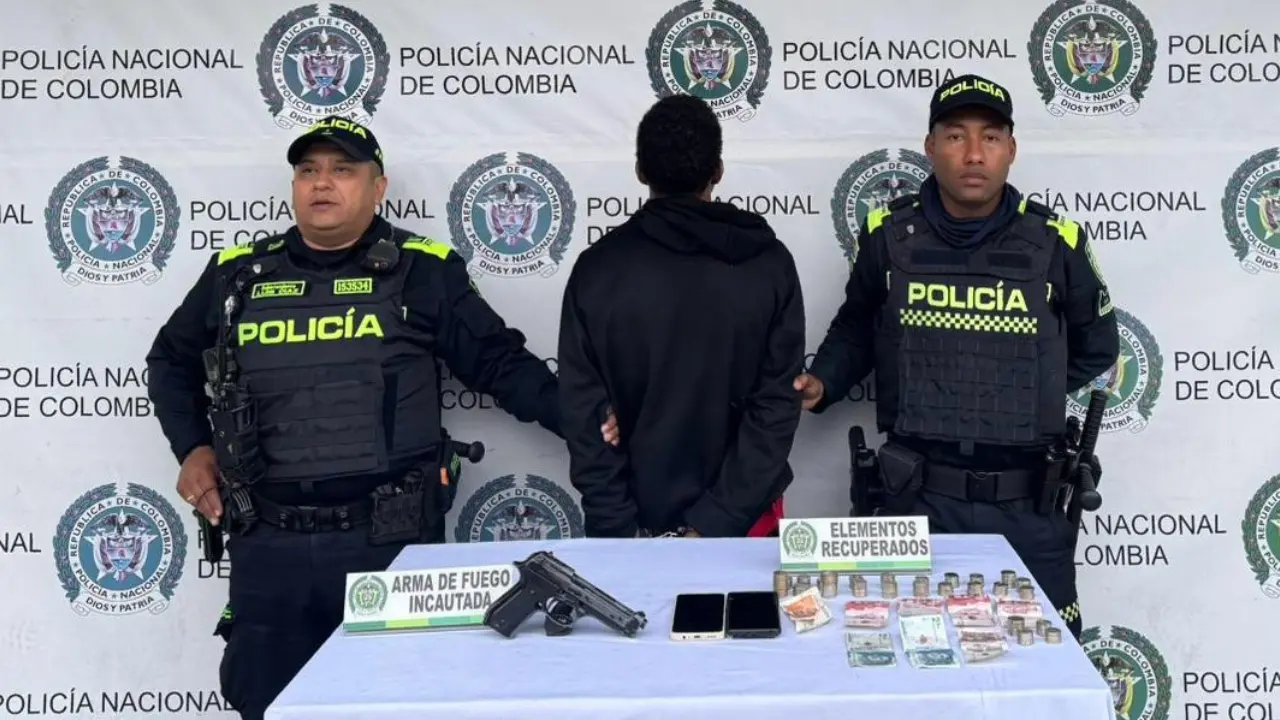 Cuatro capturados por hurto a mano armada en Medellín