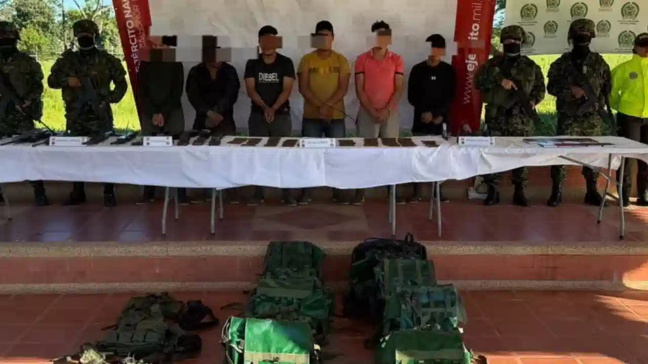 Golpe al ELN en Arauca: dos guerrilleros muertos, seis capturados y un menor recuperado