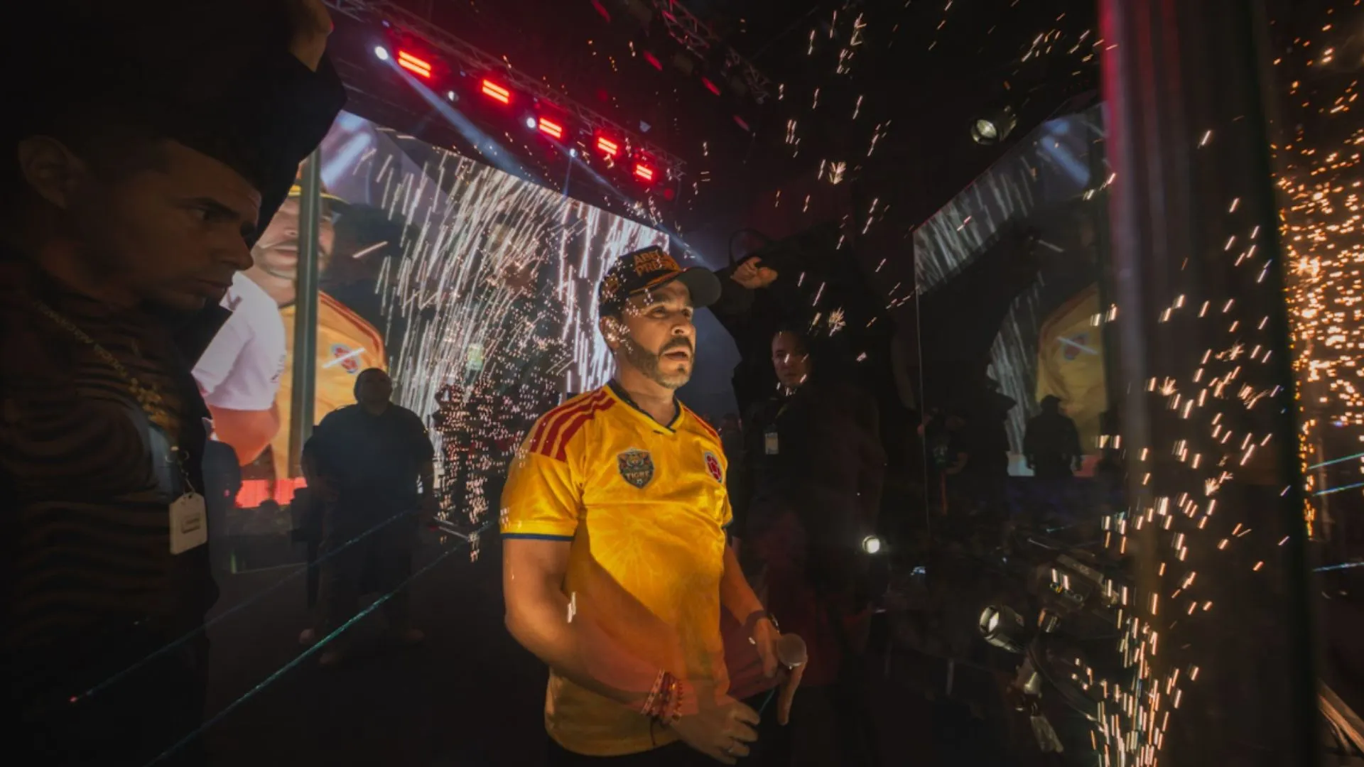 ¡A reventar! Abelardo De La Espriella sacudió Barranquilla con un multitudinario cierre de campaña