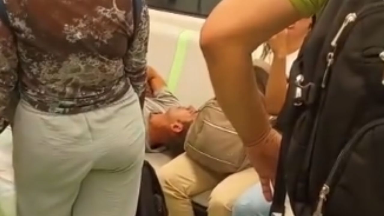 Un hombre en aparetente estado de embriaguez cantó y se durmió en un vagón del Metro